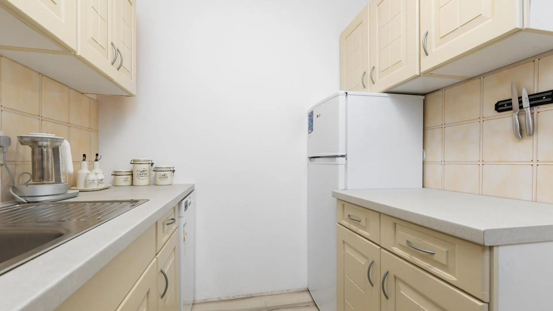 Kornić Apartment Mija With Garden קרואטיה