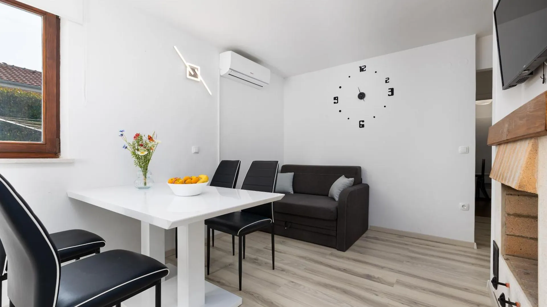 Kornić Apartment Mija With Garden קרואטיה