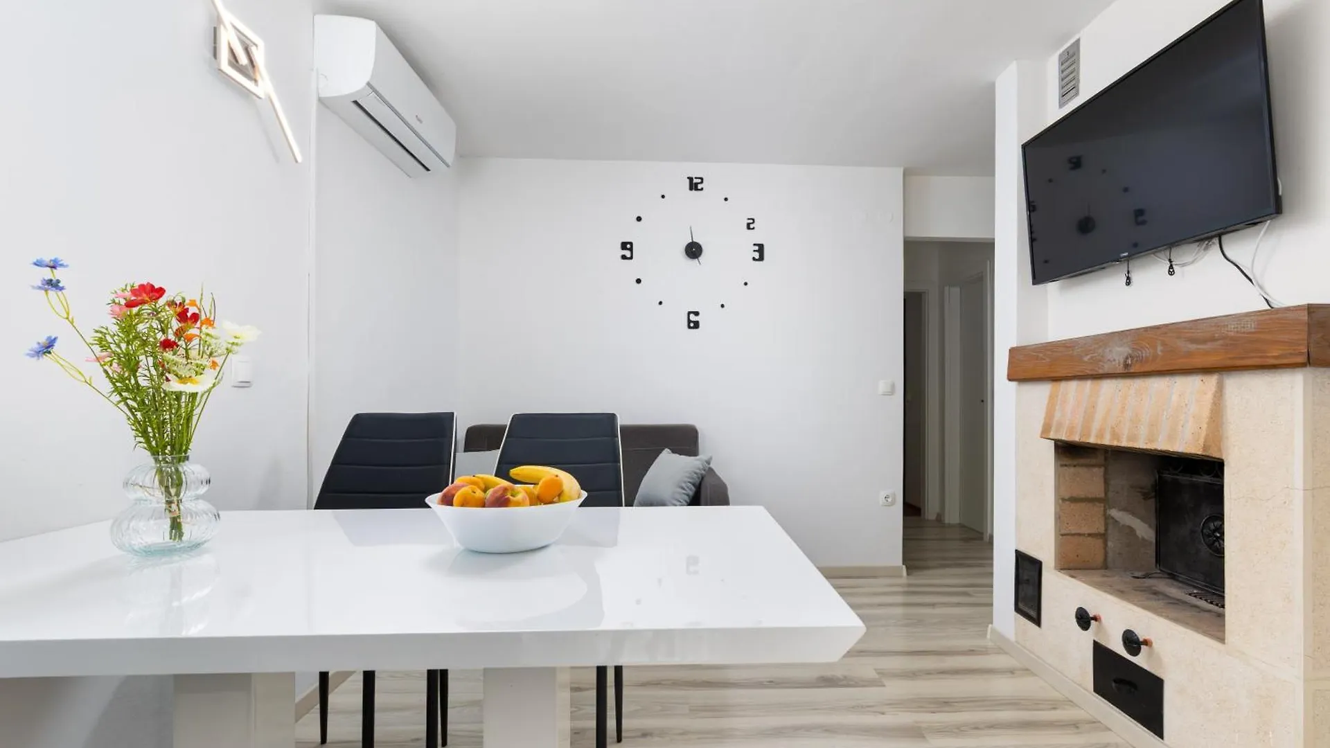 Kornić Apartment Mija With Garden