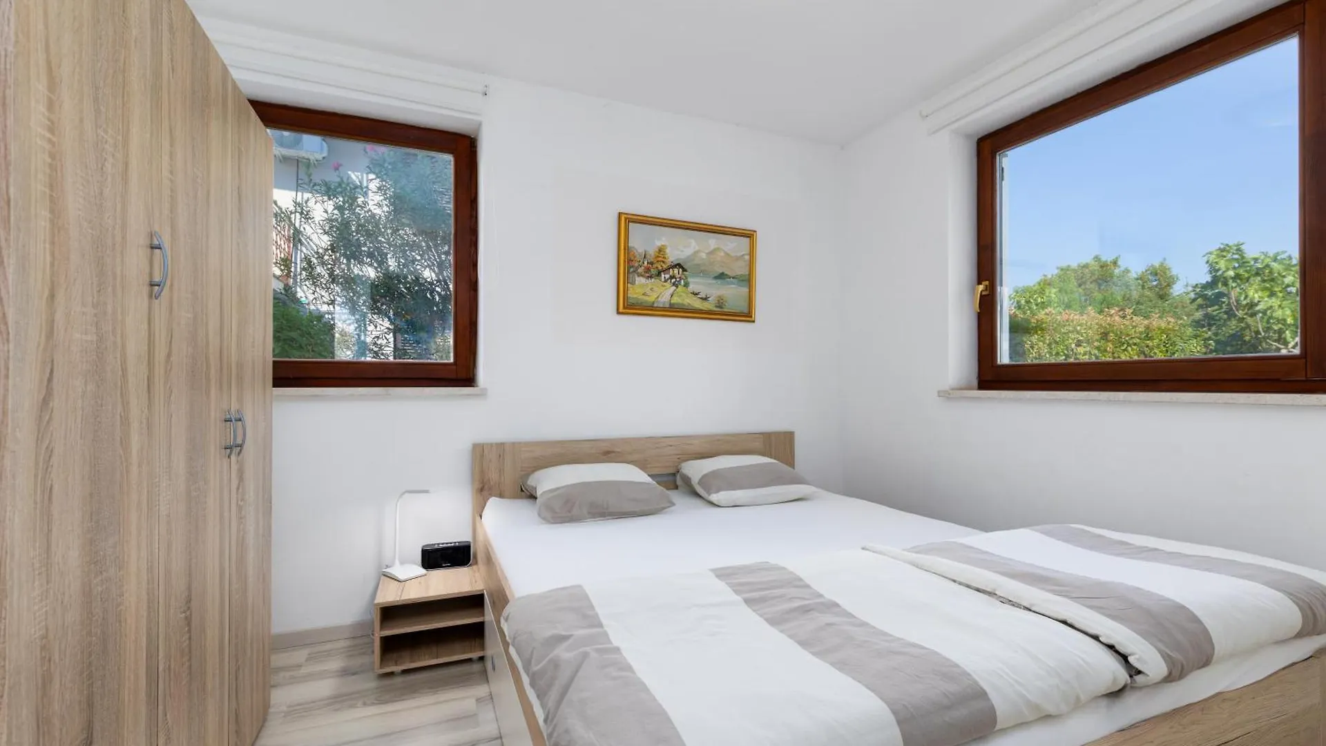 Kornić Apartment Mija With Garden